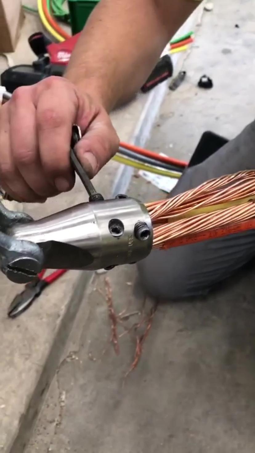 Penguin Puller - Wire Pulling attachment - Rack-A-Tiers Since 1995