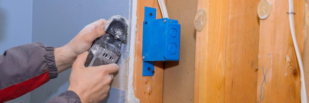 4 Genius Oscillating Multi Tool Uses (for Electricians) - Rack-A-Tiers