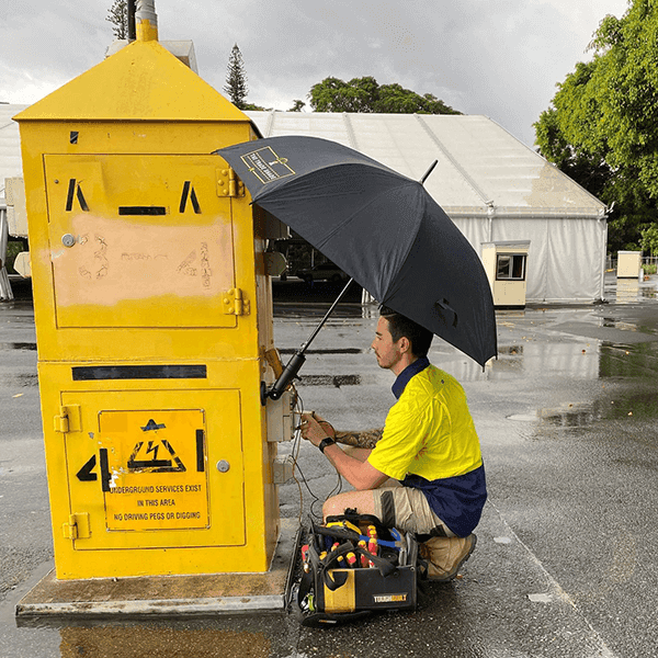 The Trade Shade - Rack-A-Tiers Since 1995
